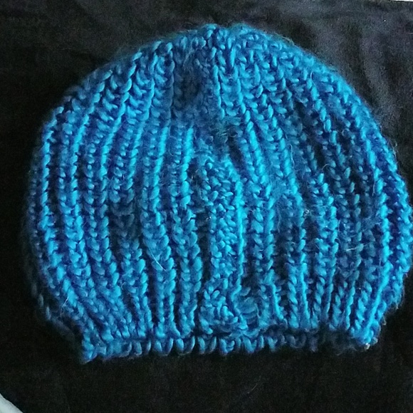 Blue puff winter hat - Picture 2 of 2